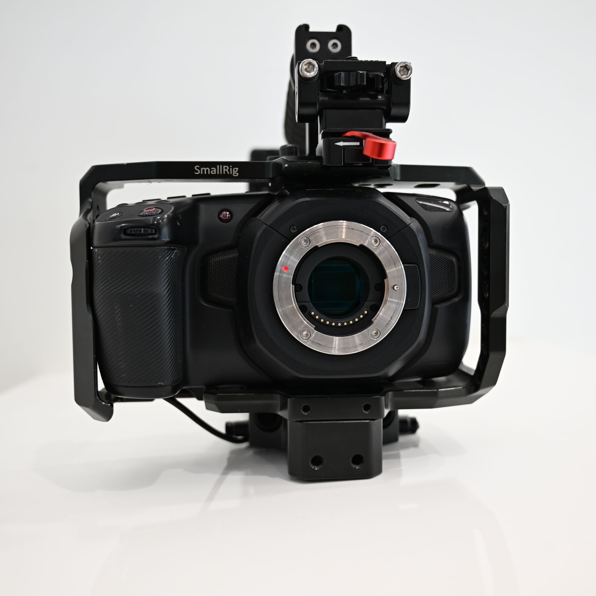 USED Blackmagic Pocket Cinema Camera 4K (BUNDLE) with Panasonic Lumix G Vario 14-140mm f/3.5-5.6 + Rokinon 35mm T1.5 Cine DS Lens + Sigma 16mm F1.4 DC DN for MFT + Sigma 56mm F1.4 DC DN for MFT + Ninja Shinobi Monitor + V Mount Battery and cage