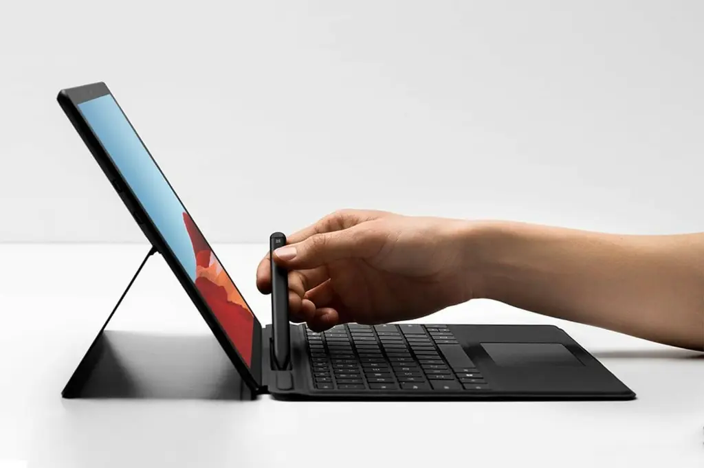 Microsoft Surface Pro Keyboard Copilot with Slim Pen 2 Bundle Pack Black Arabic/English — photo 2