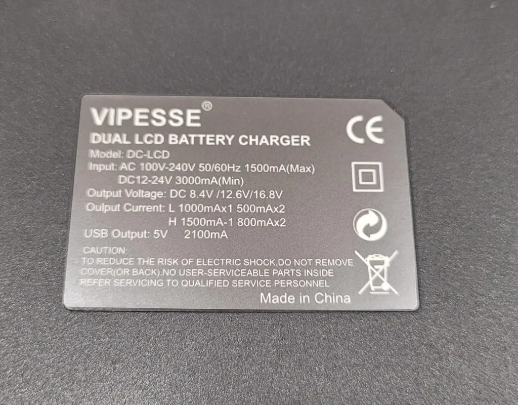 Vipesse LP-E19 Dual Battery Charger for Canon — photo 3