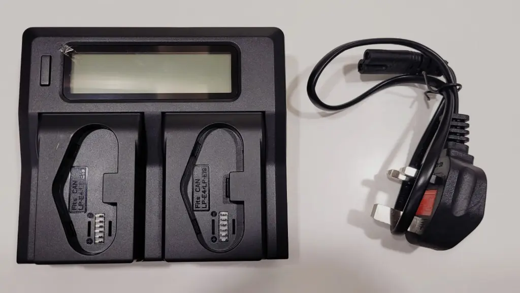 Vipesse LP-E19 Dual Battery Charger for Canon — photo 1