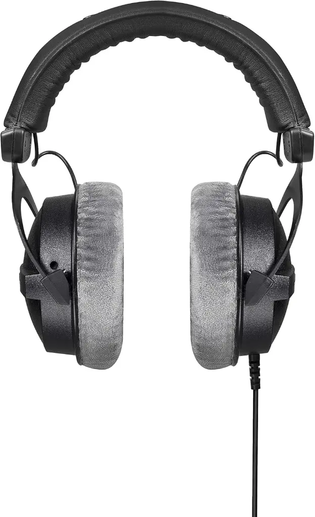 Beyerdynamic DT 770 Pro 250 ohm Closed-back Studio Mixing Headphones — photo 2