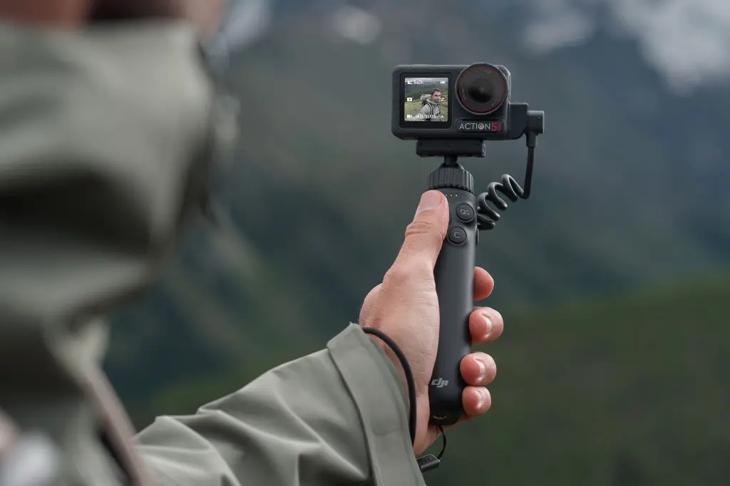 Dji Osmo Action Multifunctional Charging Handle for Osmo Action 4&5 DJI-ZA502 — photo 4
