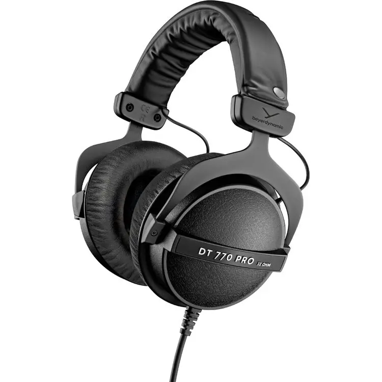 Beyerdynamic DT 770 PRO 32 Ohm Studio Headphone — photo 1