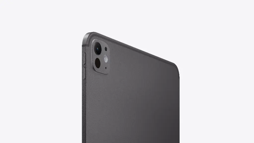 ipad-pro-finish-select-202405-11inch-spaceblack-glossy-wifi_AV2.webp
