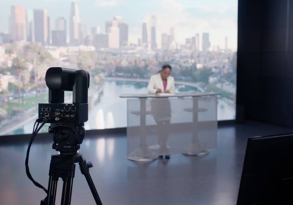 Sony BRC-AM7 4K60 PTZ Camera with AI Auto-Framing Black BRC- — 1
