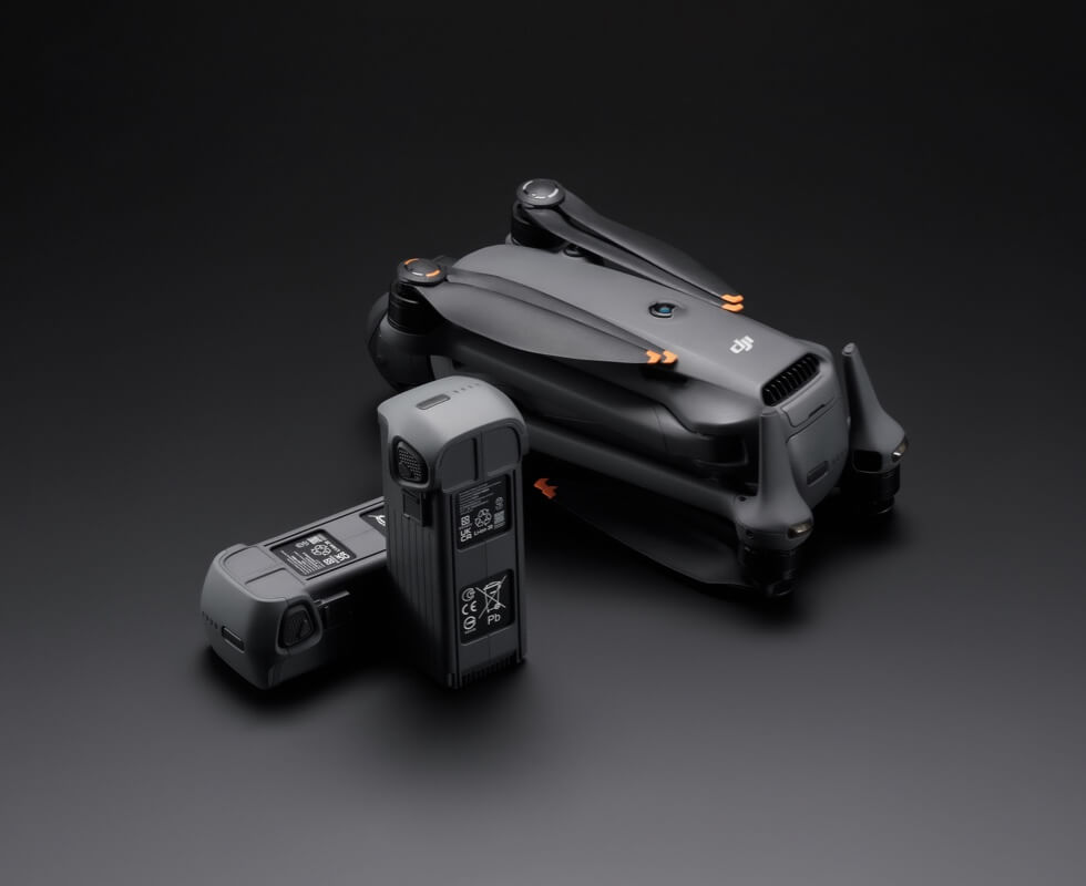 DJI Mavic 4 Pro 512GB Creator Combo Drone With DJI RC Pro2 D — 4