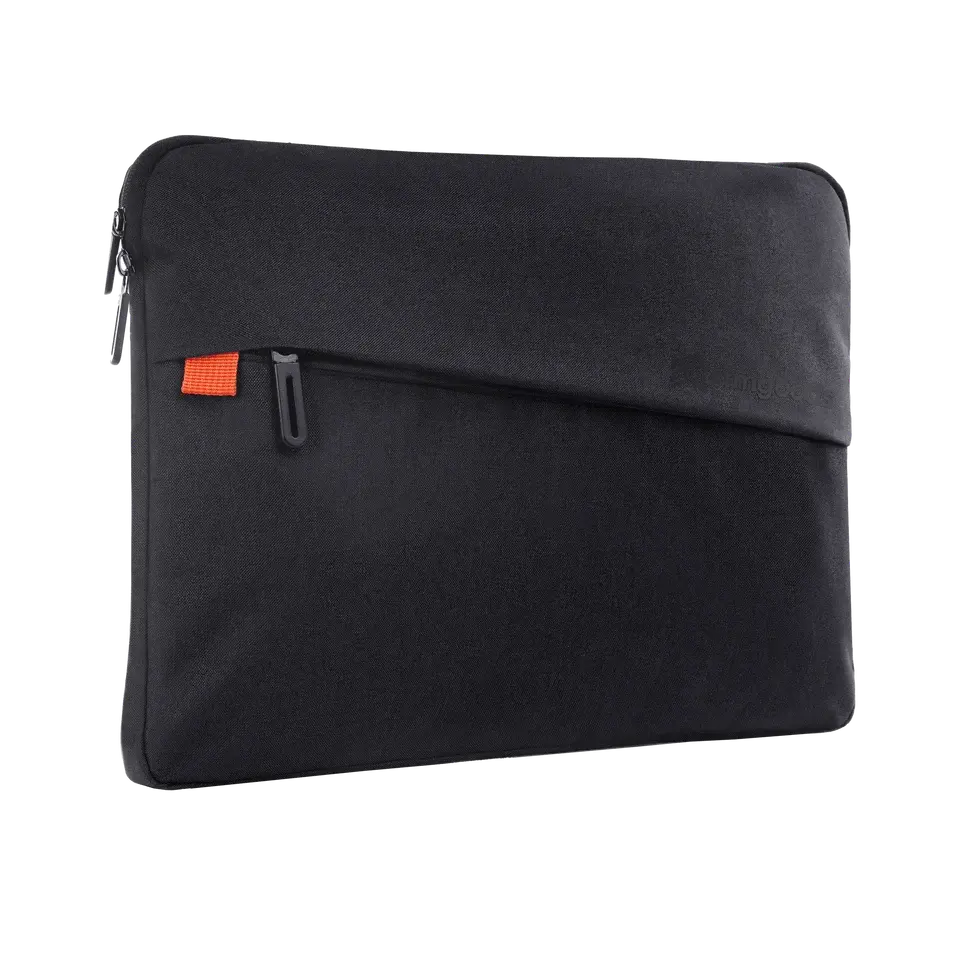 Gamechange_Sleeve_Black_Front_Right_Angle_View.webp