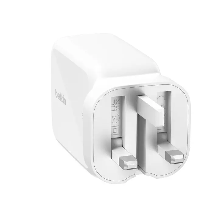 Belkin UltraCharge Retractable GaN Wall Charger 67W with 1 m USB-C Cable (WCH022myWH)