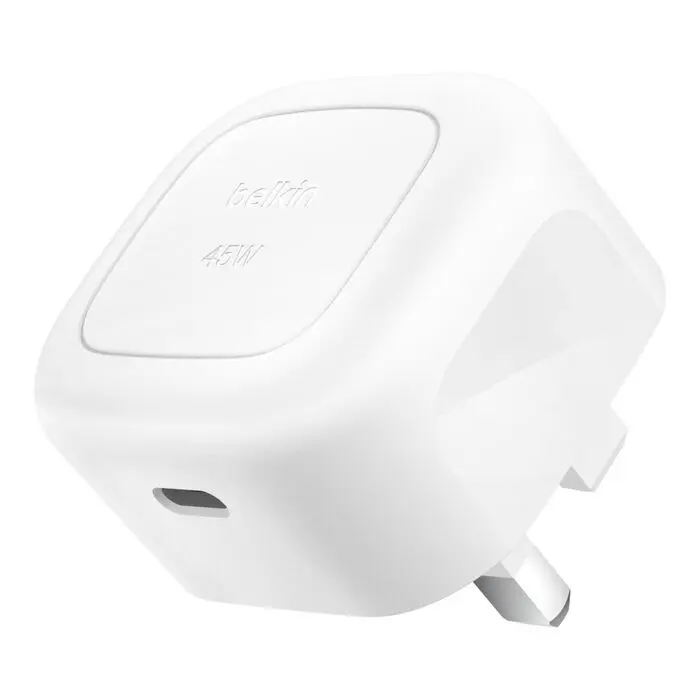 6c8c8be3a5f21f72_belkin-wca013-my-wh-45w-cubic-wall-charger-gallery-hero-shot-01__lz__en_GB.webp