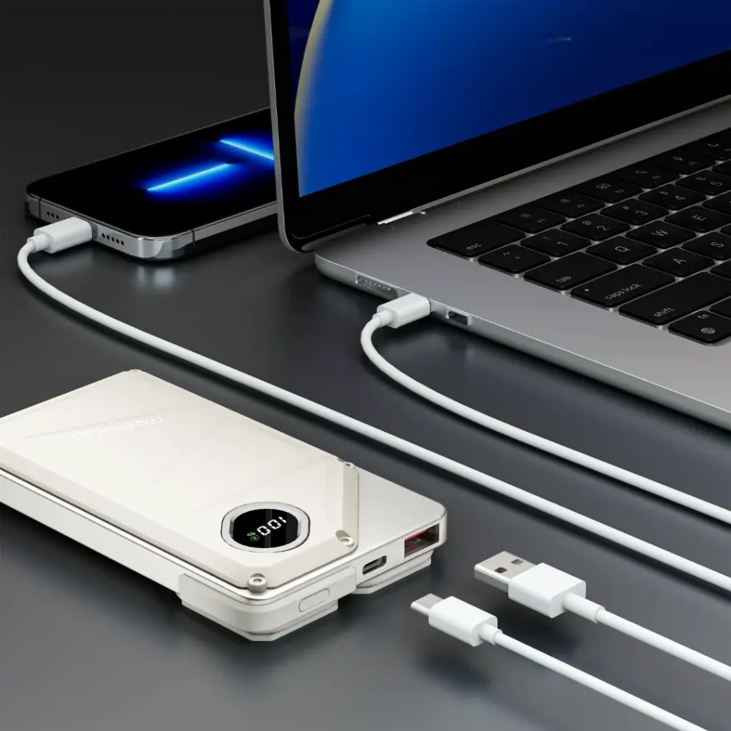 Porodo 10000mAh Power Bank Built-In Type-C & Lightning (3).webp