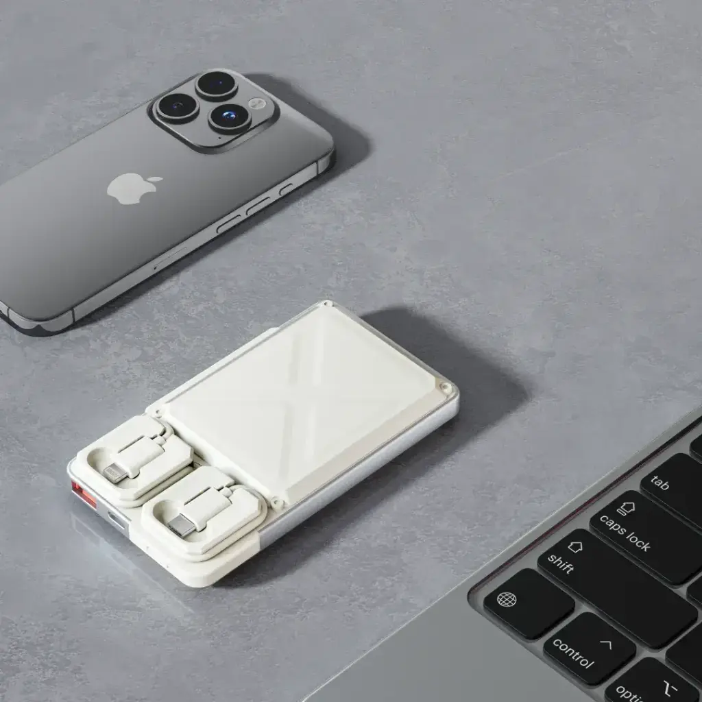 Porodo 10000mAh Power Bank Built-In Type-C & Lightning (4).webp