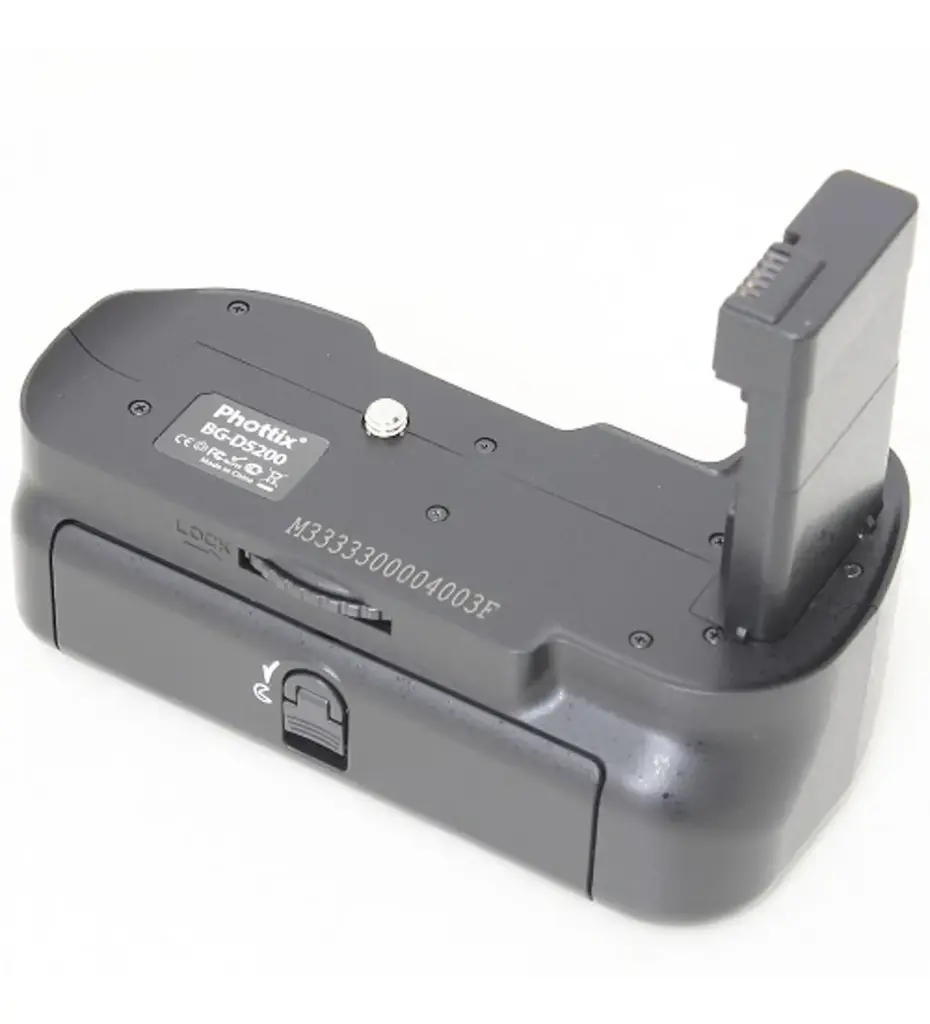 Phottix BG-D5200 Battery Grip For Nikon D5200 and D5100